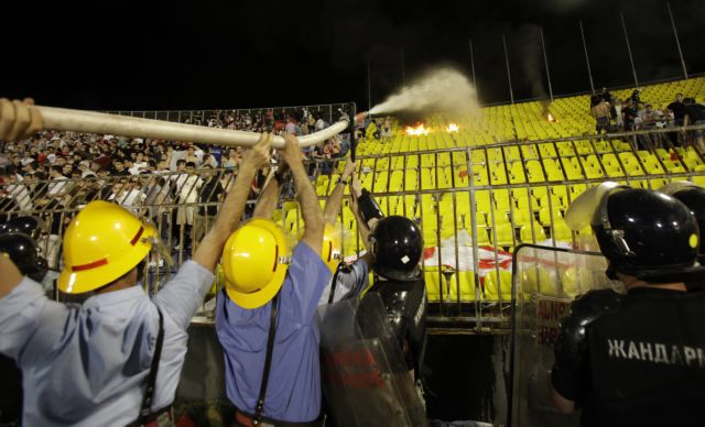 Και ένας Έλληνας στους 104 συλληφθέντες του σερβικού ντέρμπι